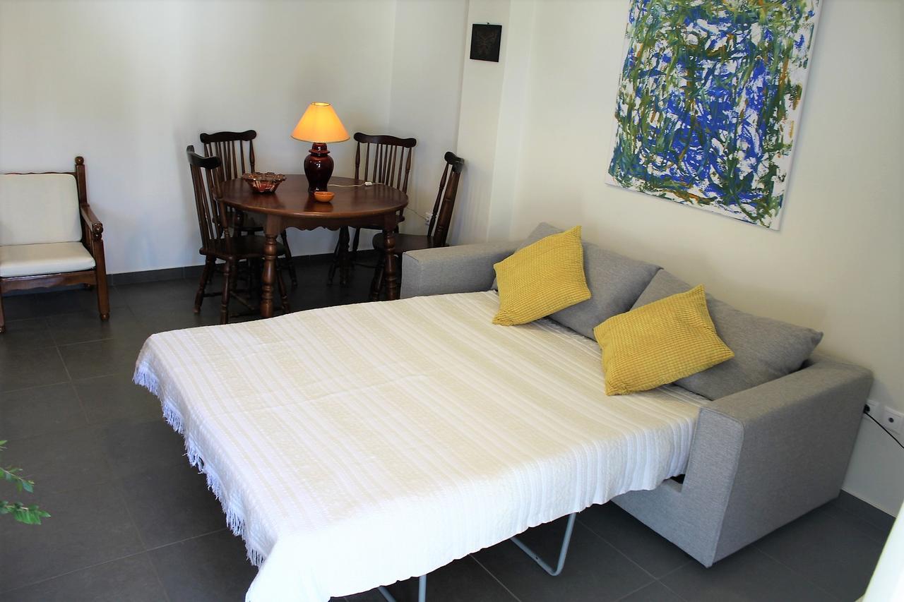 Apartment Sea View In Front Of The Beach Of Agia Marina Pórto Ráfti Eksteriør billede